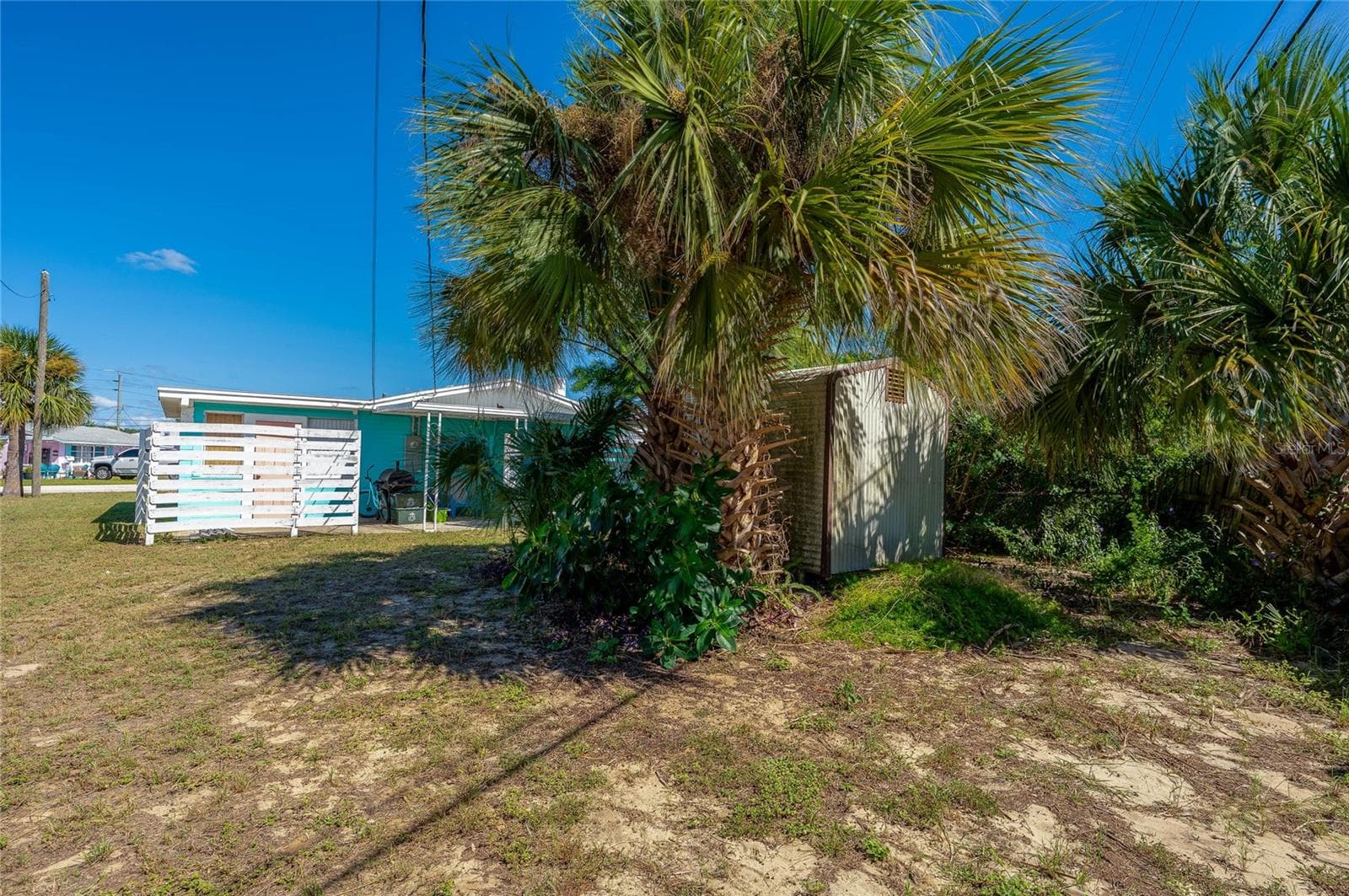 Single Family Residence at 34 RIVER DR, ORMOND BEACH, photo 20 of 39