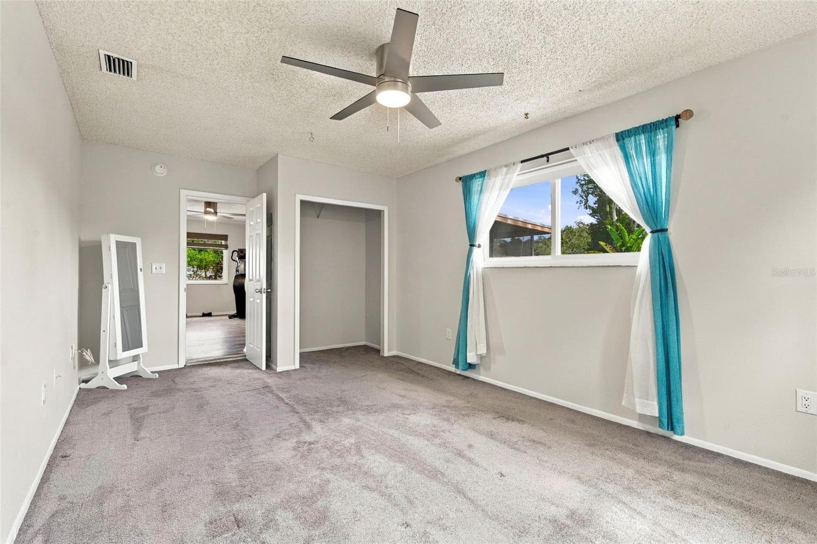 bdrm 3 - 1279 S DISSTON AVE, TARPON SPRINGS