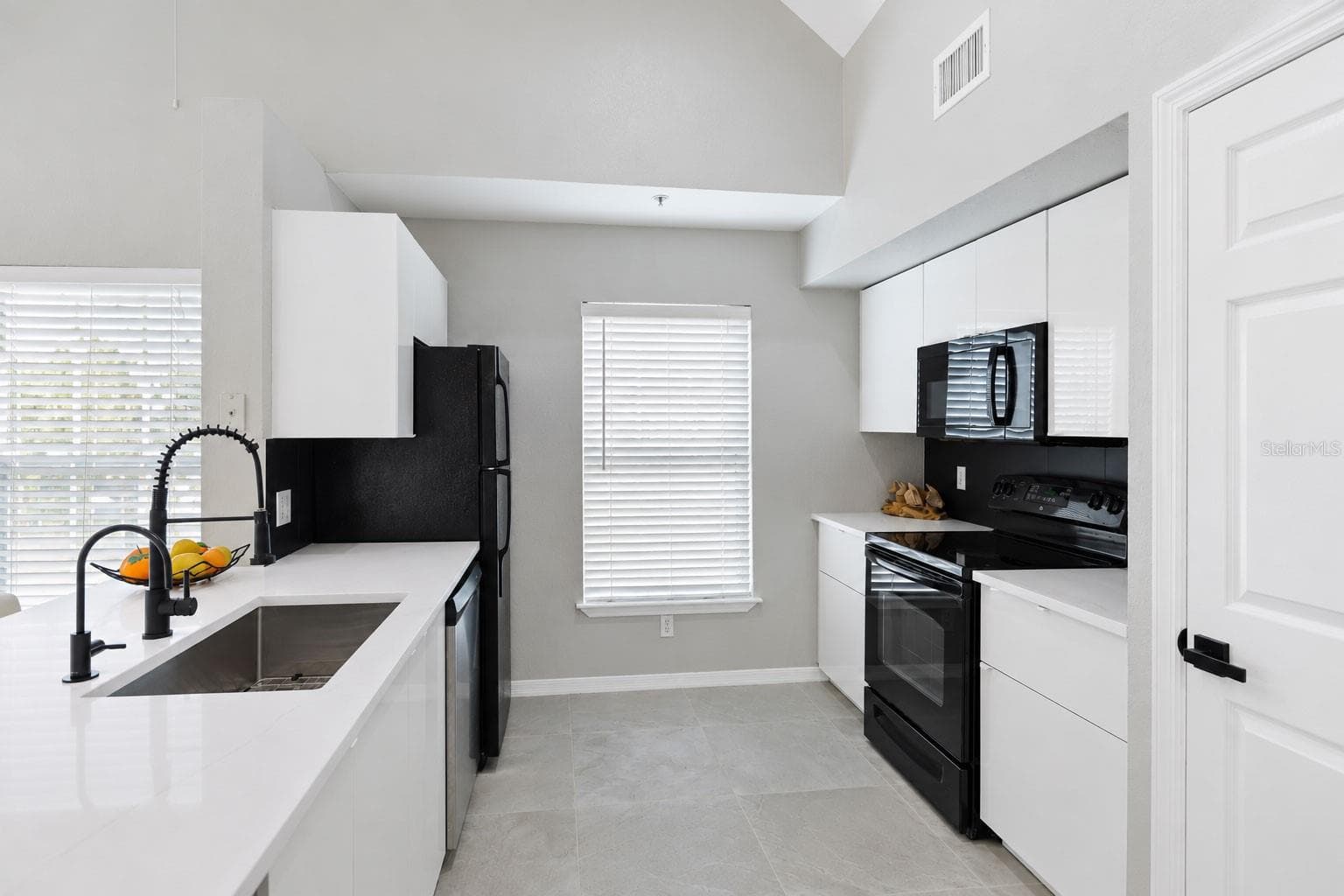 Condominium at 5531 ROSEHILL RD #203, SARASOTA, photo 10 of 37