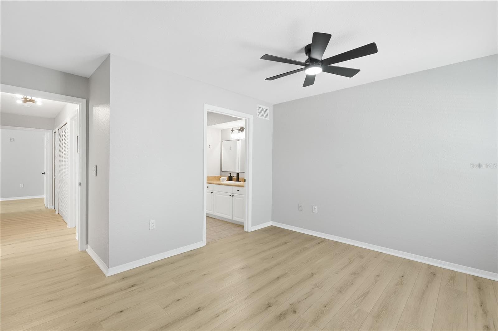 Condominium at 5531 ROSEHILL RD #203, SARASOTA, photo 18 of 37