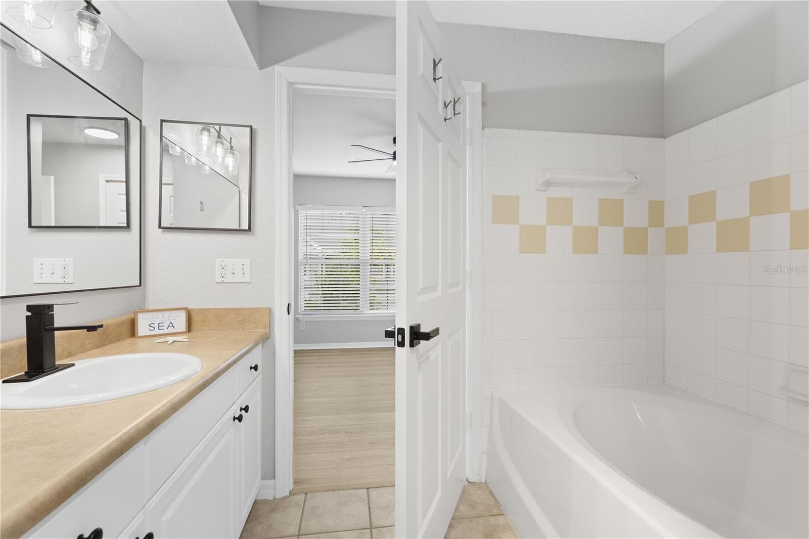 Condominium at 5531 ROSEHILL RD #203, SARASOTA, photo 21 of 37