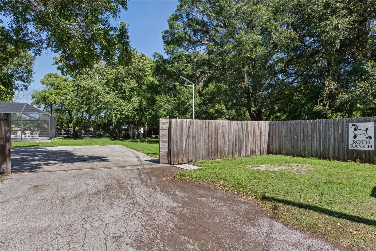 Private remote gate (1) - 1817 N KEENE RD, CLEARWATER