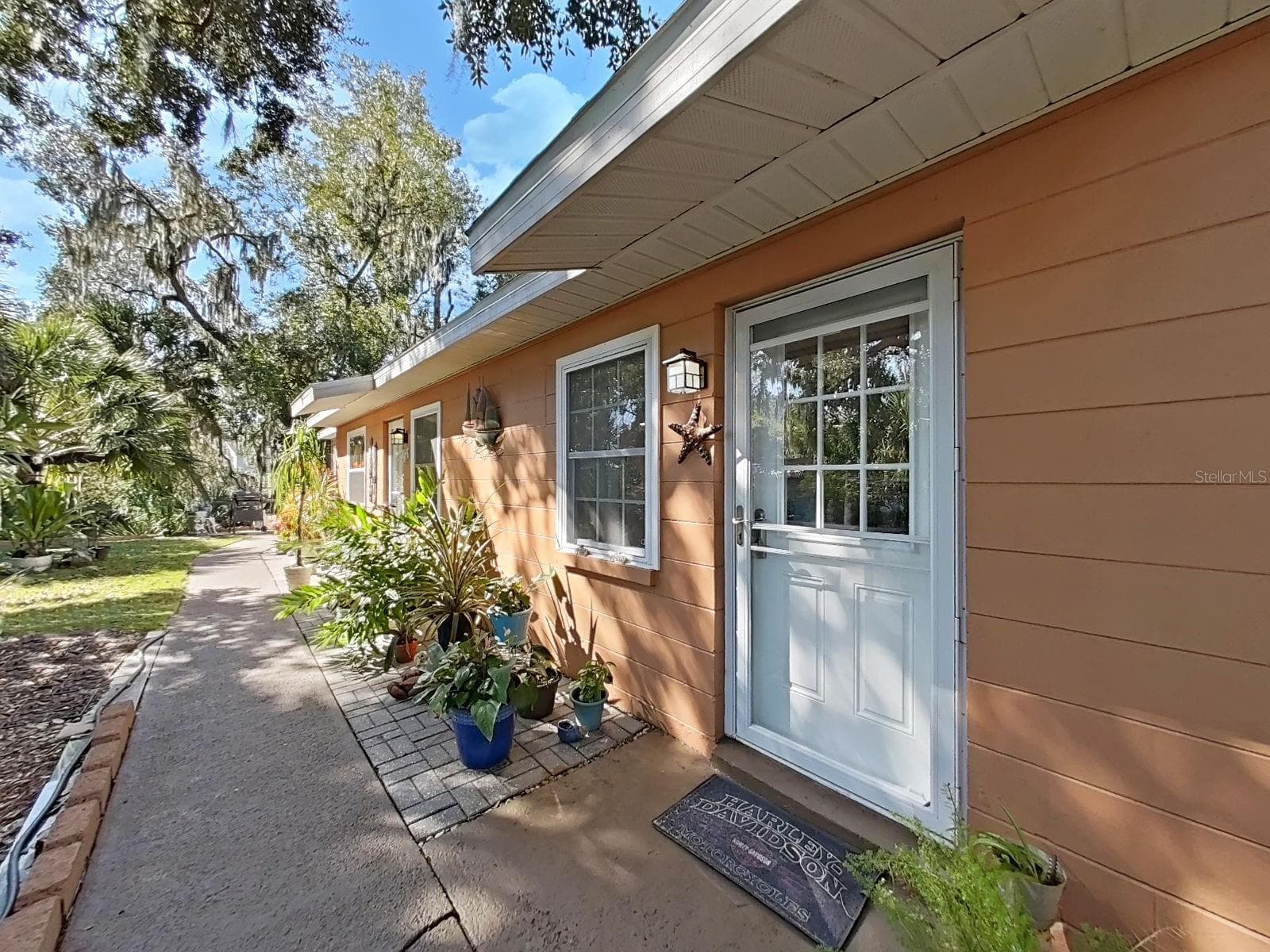 4218 ALAFIA BLVD