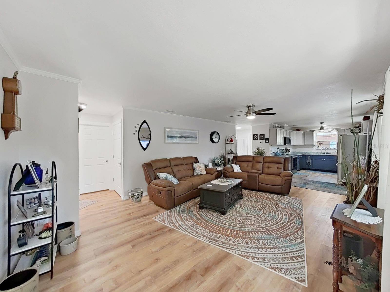 Living Room / Kitchen - 4218 ALAFIA BLVD, BRANDON