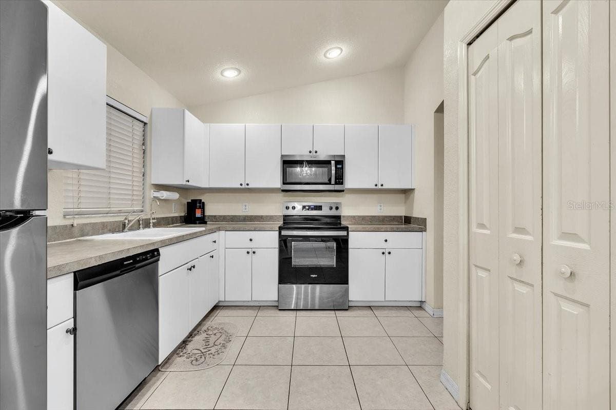 Single Family Residence at 1091 LUAU ST, NORTH PORT, photo 9 of 42