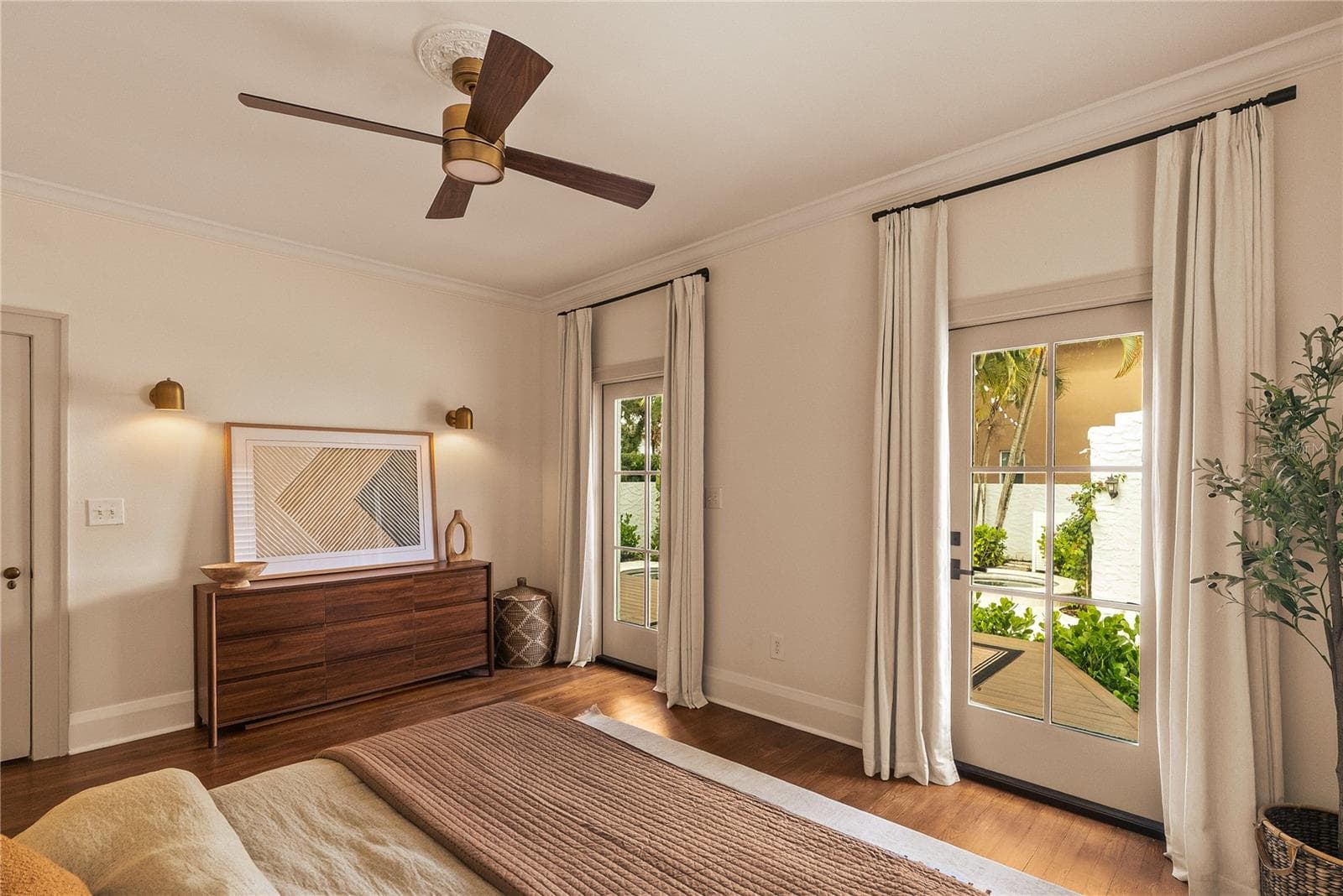 Single Family Residence at 4521 W AZEELE ST, TAMPA, photo 37 of 45