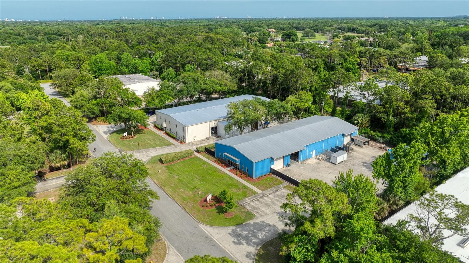4 & 6 Aviator Way - 4 & 6 AVIATOR WAY, ORMOND BEACH