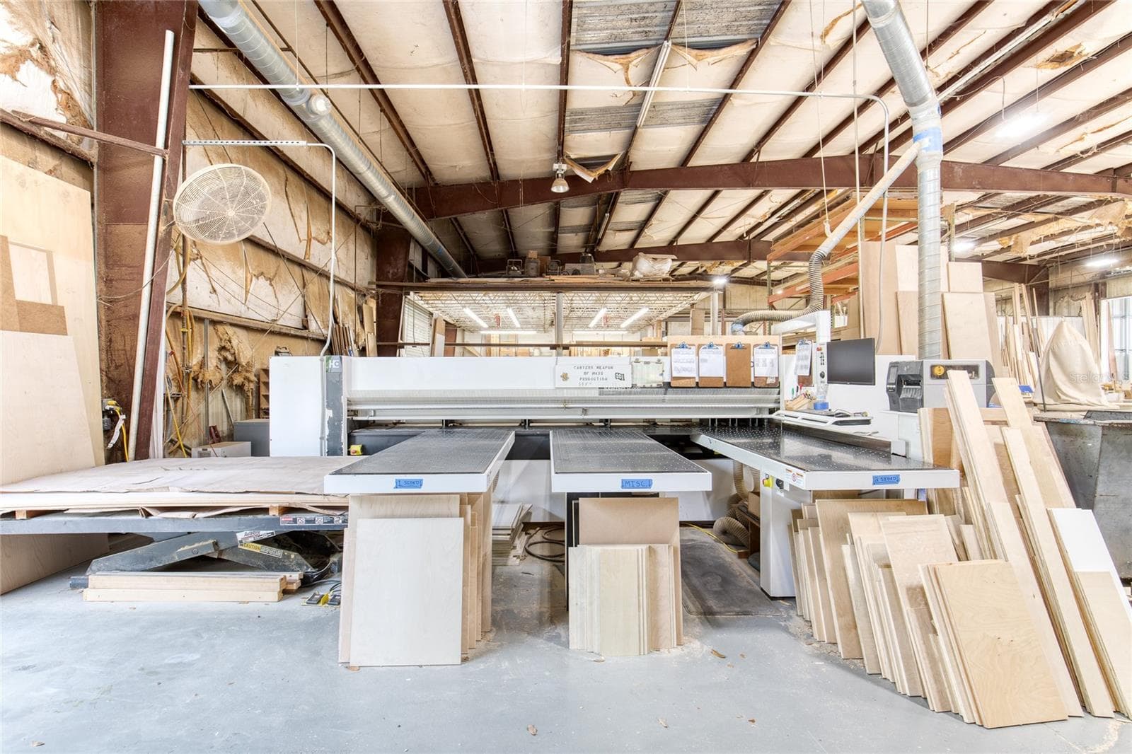 Cabinetry Cut Saw - 4 & 6 AVIATOR WAY, ORMOND BEACH