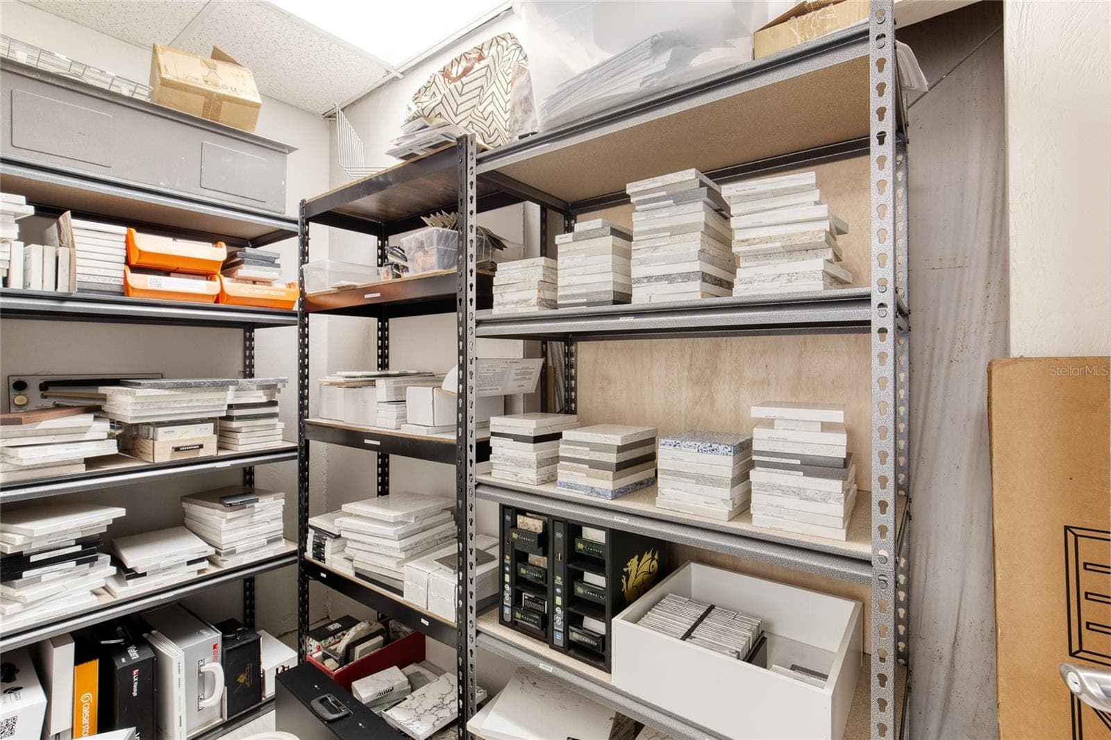 Stoneworks Supply - 4 & 6 AVIATOR WAY, ORMOND BEACH