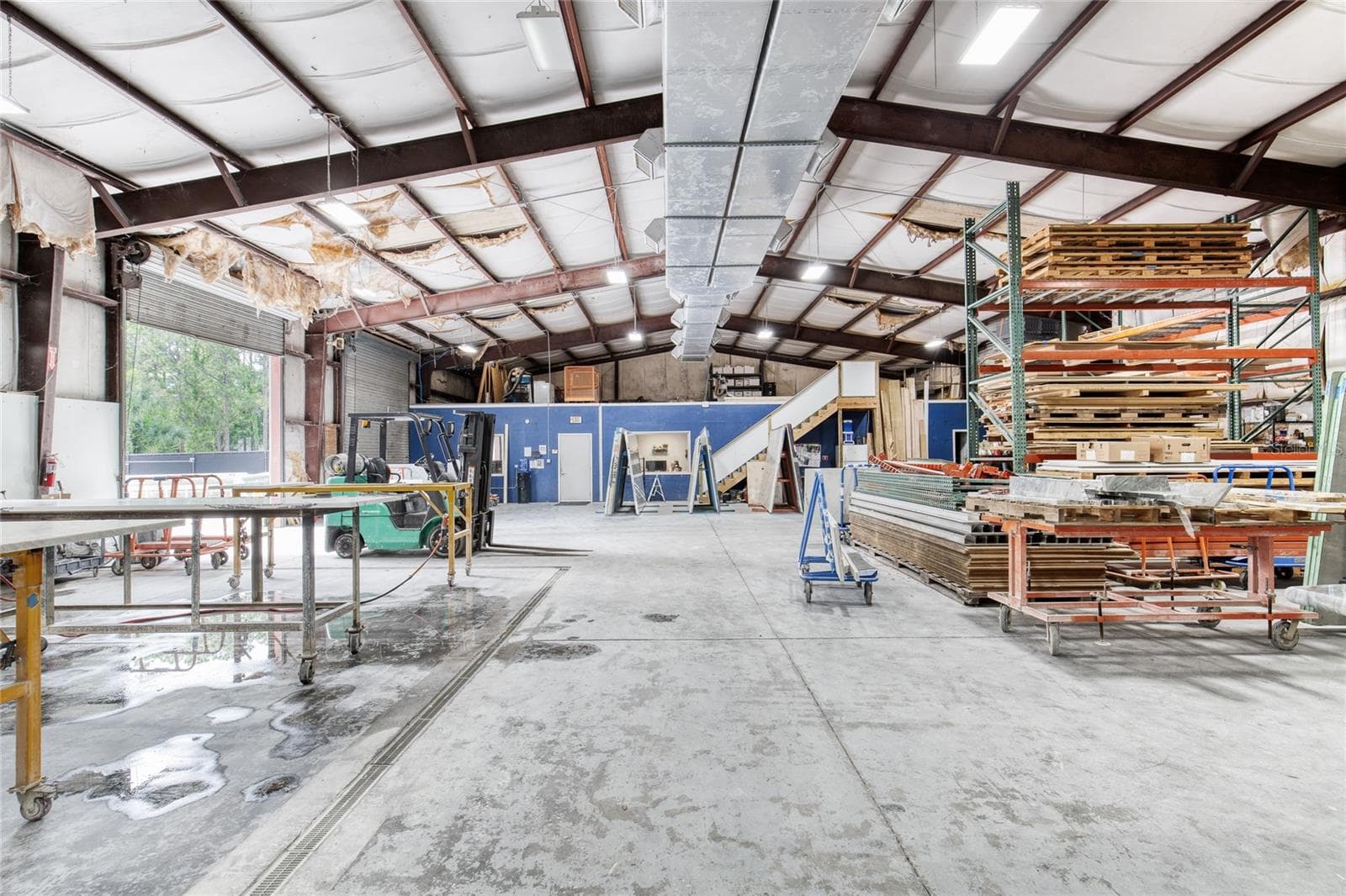 Stoneworks Warehouse - 4 & 6 AVIATOR WAY, ORMOND BEACH