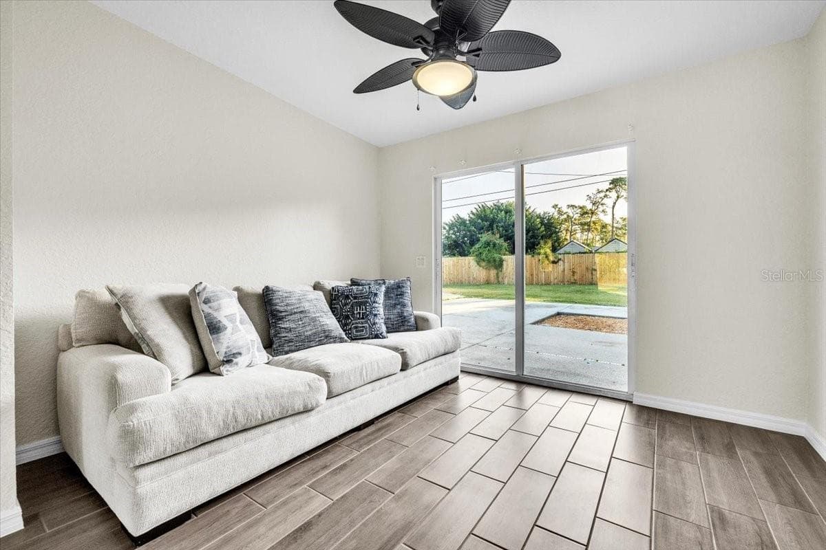 Single Family Residence at 2524 COLLINGSWOOD BLVD, PORT CHARLOTTE, photo 11 of 42