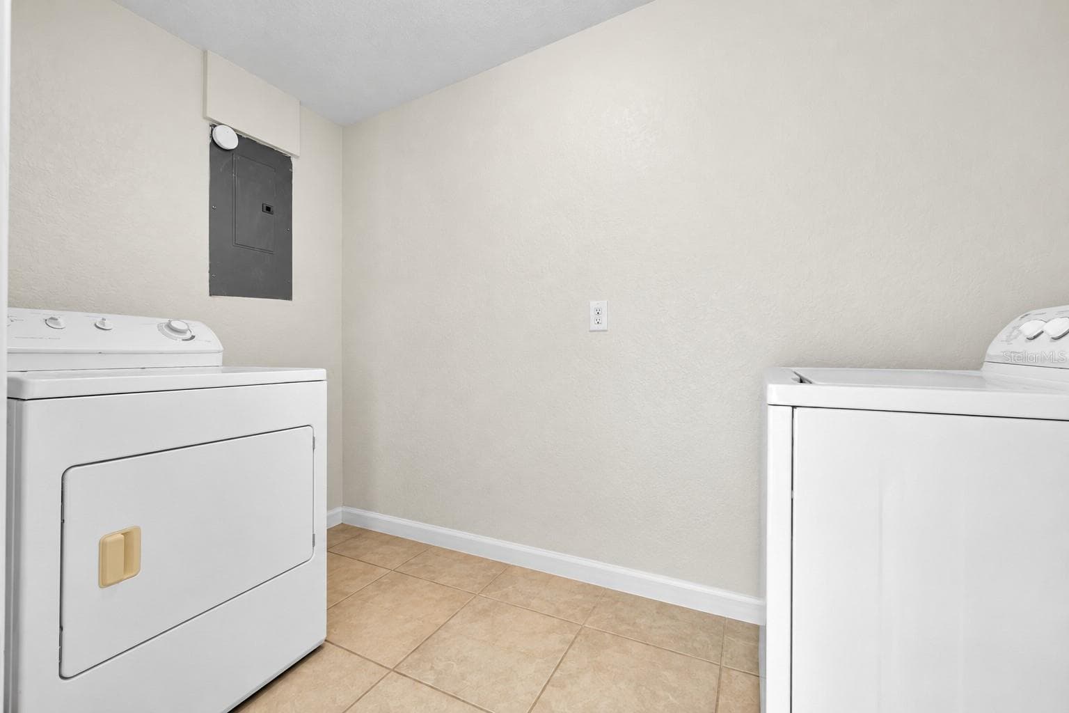 Single Family Residence at 2524 COLLINGSWOOD BLVD, PORT CHARLOTTE, photo 26 of 42