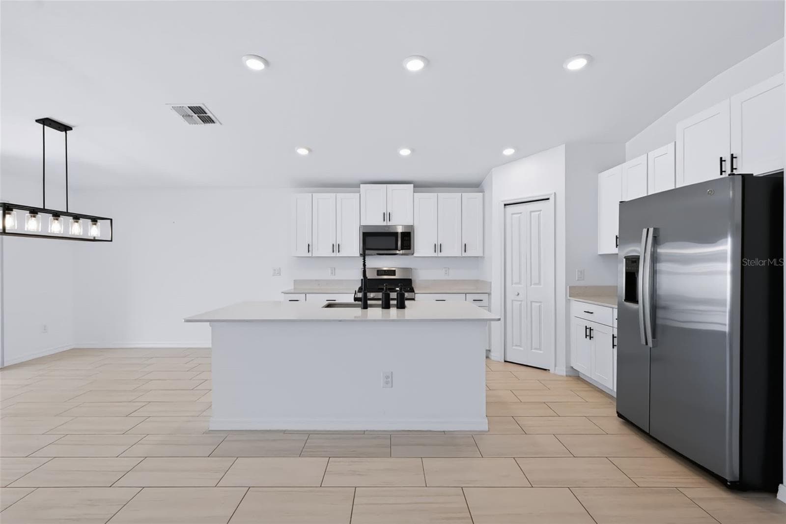 Single Family Residence at 35069 BRACKETT BND, ZEPHYRHILLS, photo 6 of 33