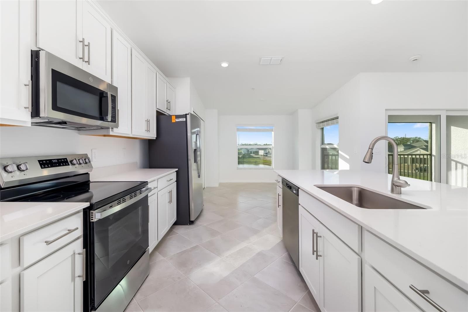 Condominium at 19015 SCALLOP LOOP #204, LAKEWOOD RANCH, photo 9 of 77