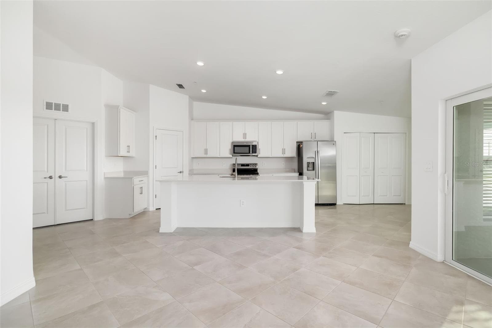 Condominium at 19015 SCALLOP LOOP #204, LAKEWOOD RANCH, photo 13 of 77