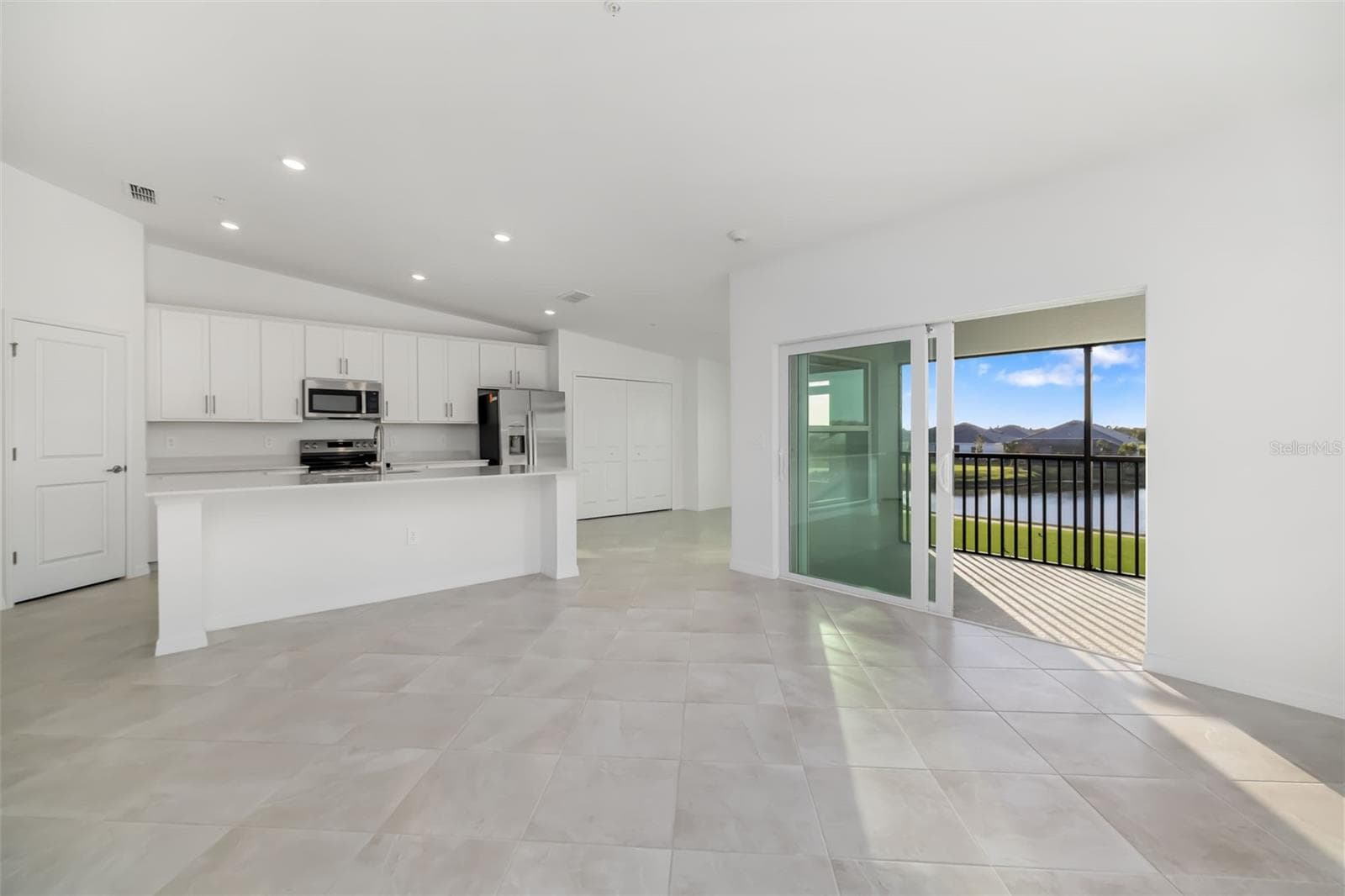 Condominium at 19015 SCALLOP LOOP #204, LAKEWOOD RANCH, photo 14 of 77