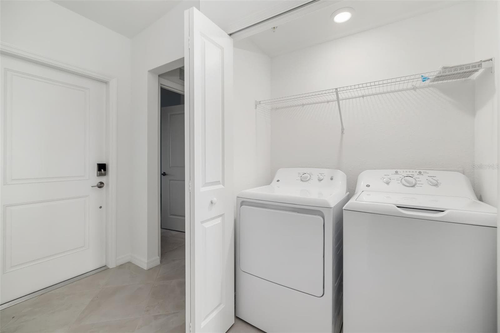 Condominium at 19015 SCALLOP LOOP #204, LAKEWOOD RANCH, photo 34 of 77