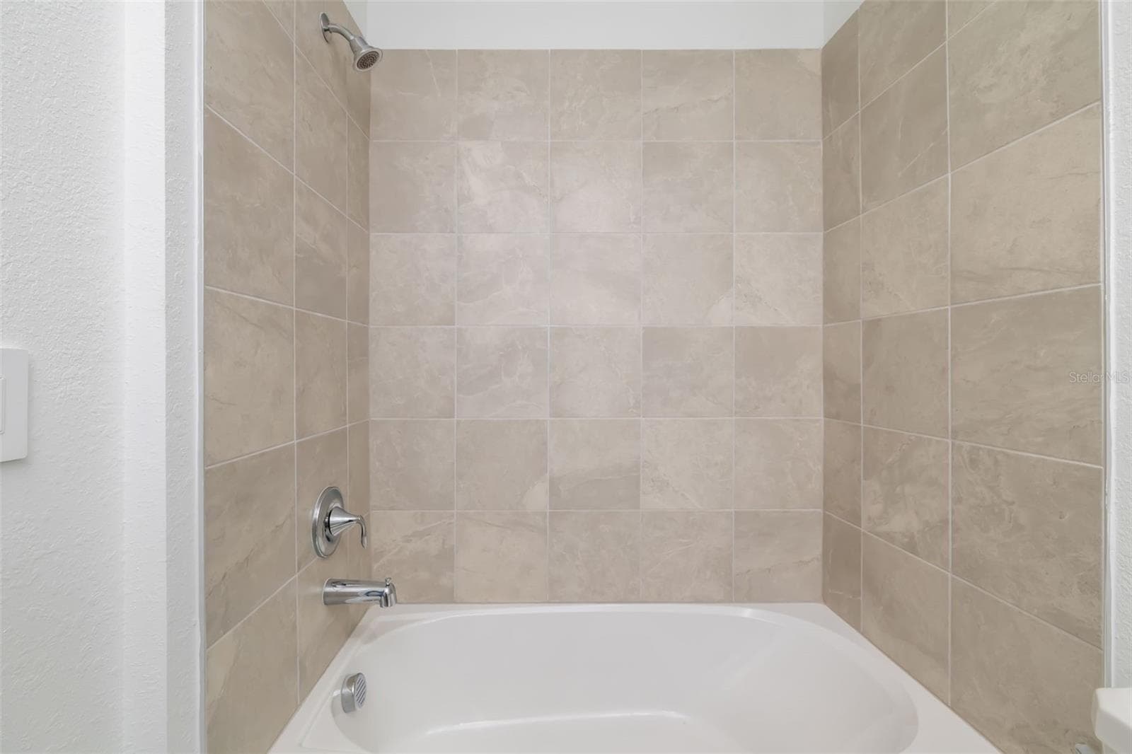 Condominium at 19015 SCALLOP LOOP #204, LAKEWOOD RANCH, photo 37 of 77