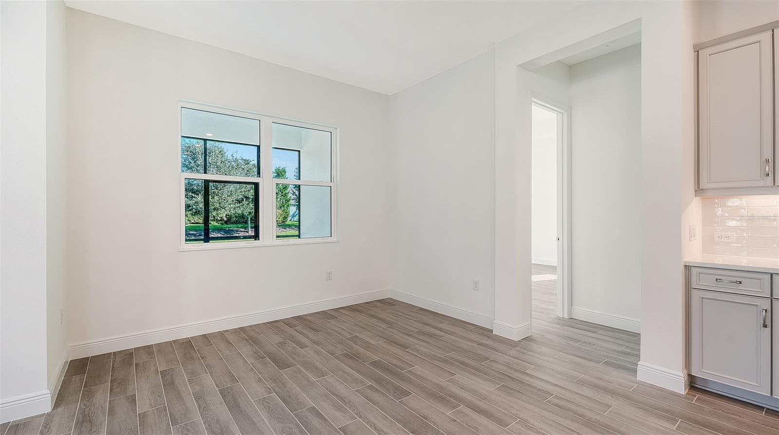 Single Family Residence at 13916 PAINTED LOOP, PARRISH, photo 15 of 31