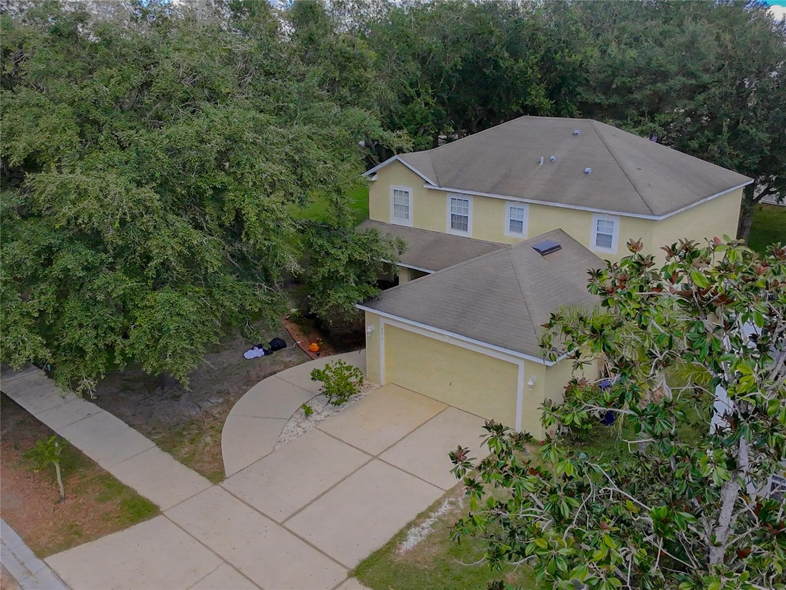 Single Family Residence at 216 TRES REYES LN, GROVELAND, photo 7 of 40