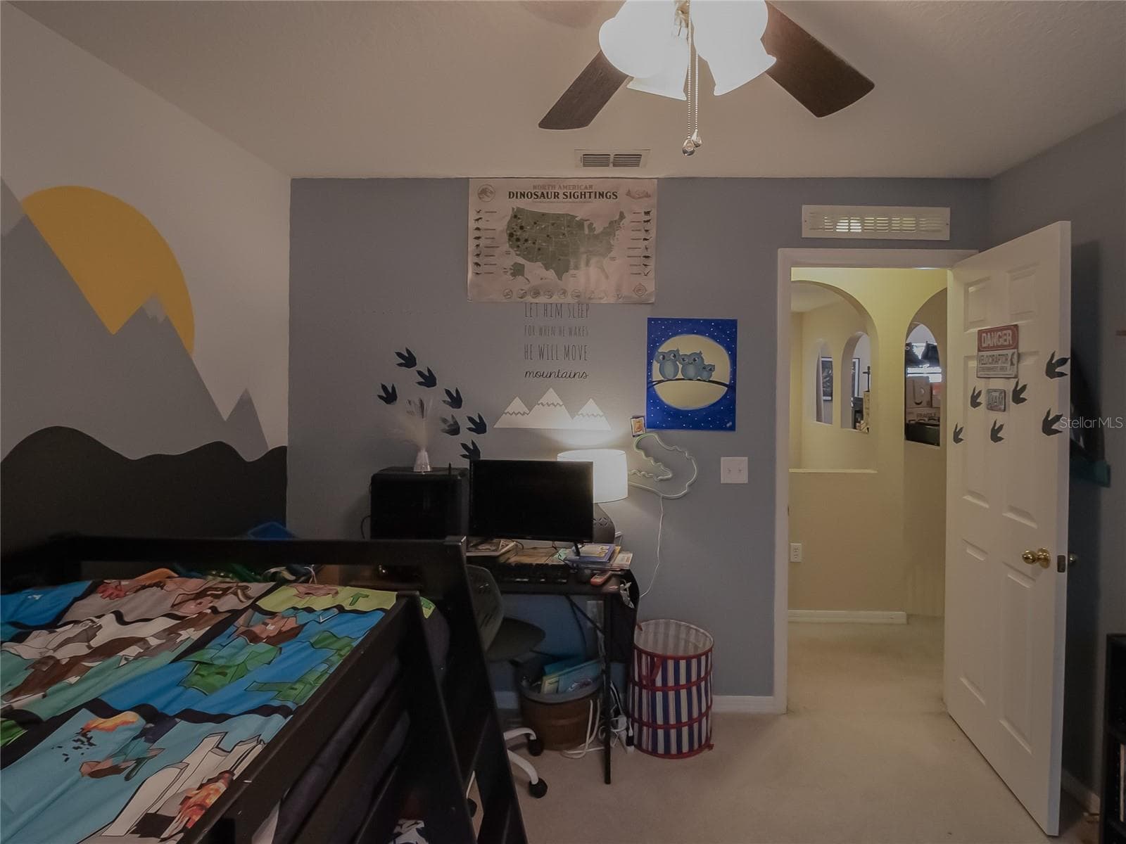 Single Family Residence at 216 TRES REYES LN, GROVELAND, photo 25 of 40