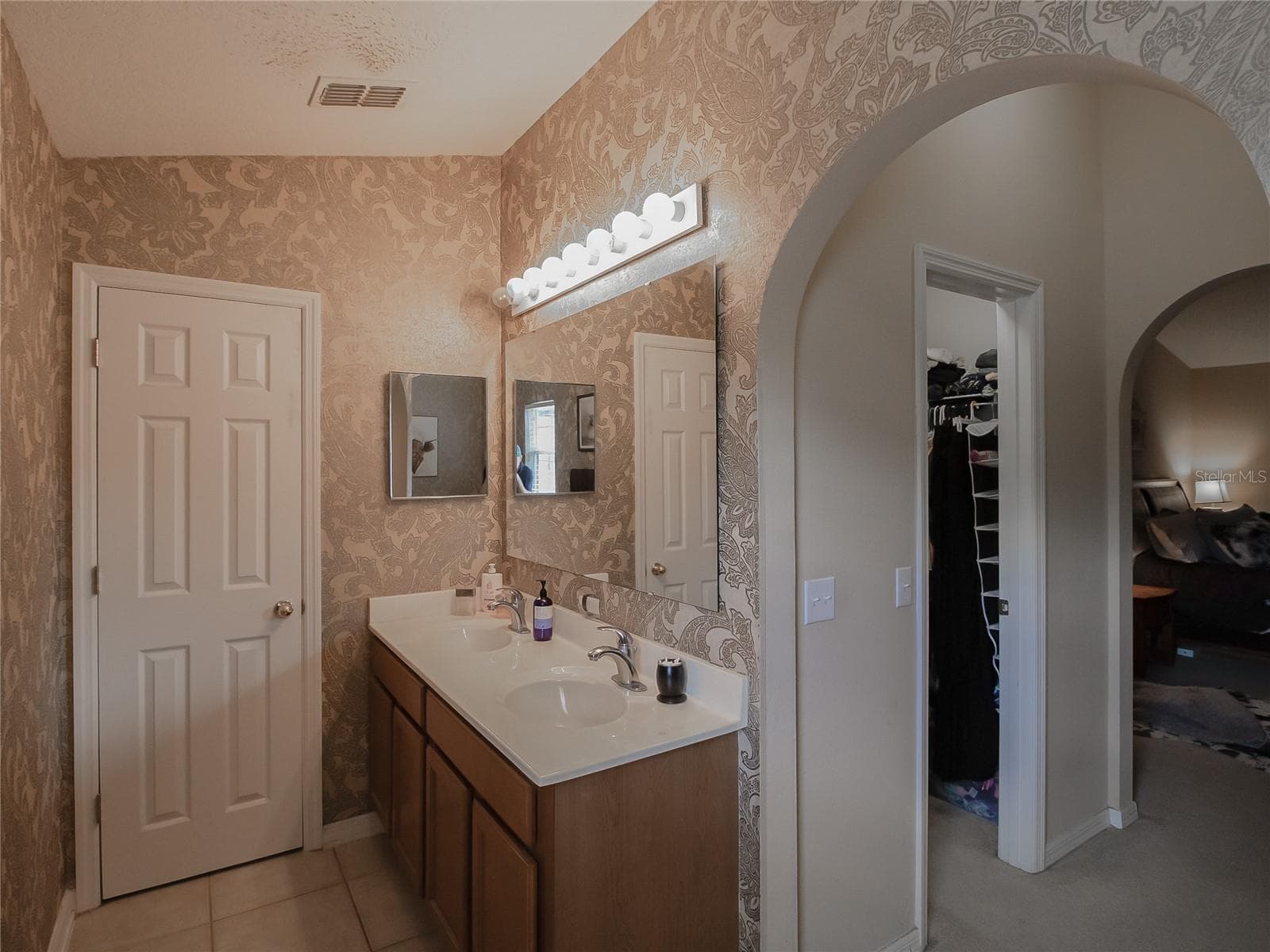 primary bath - 216 TRES REYES LN, GROVELAND