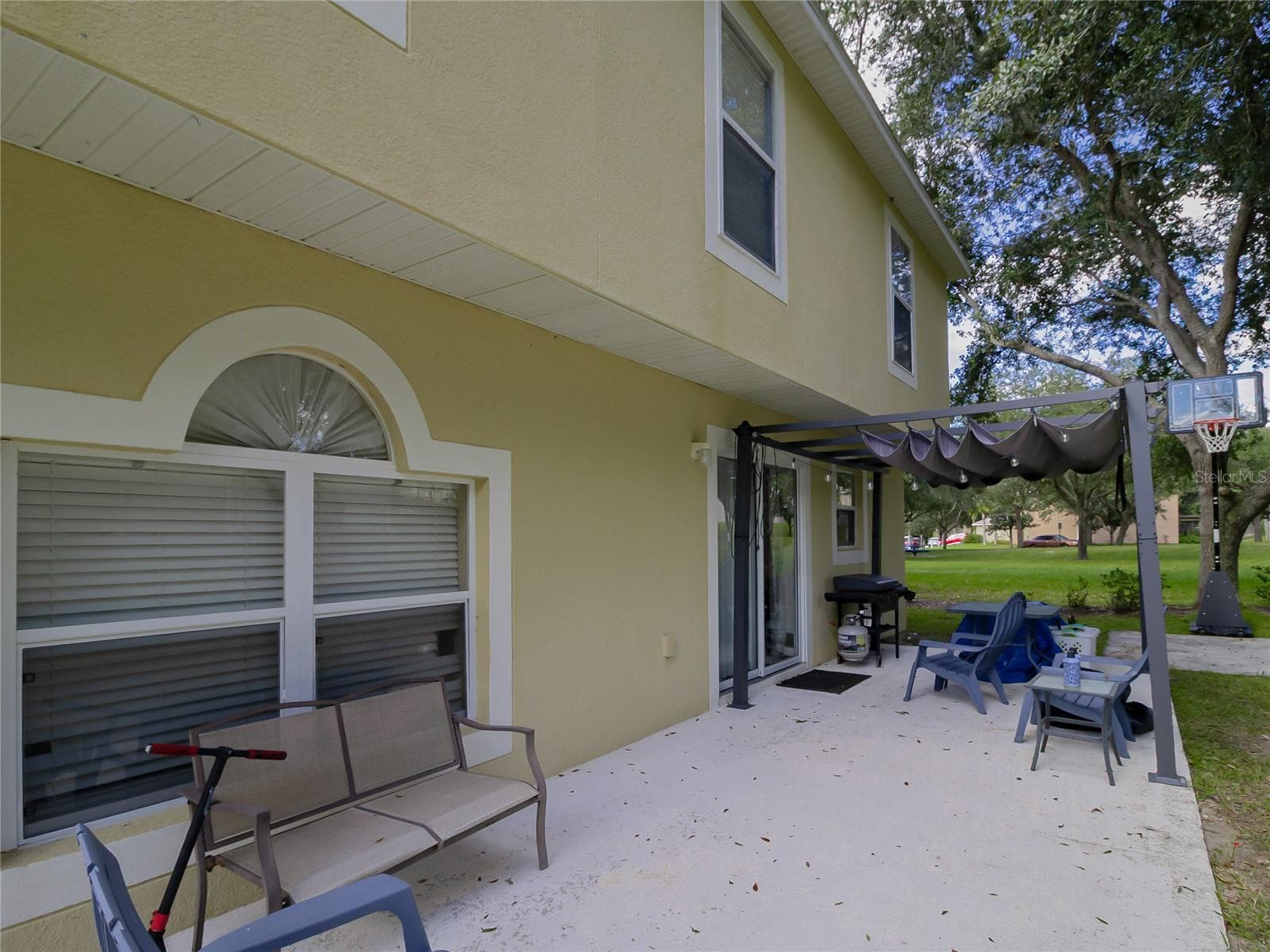 Single Family Residence at 216 TRES REYES LN, GROVELAND, photo 33 of 40