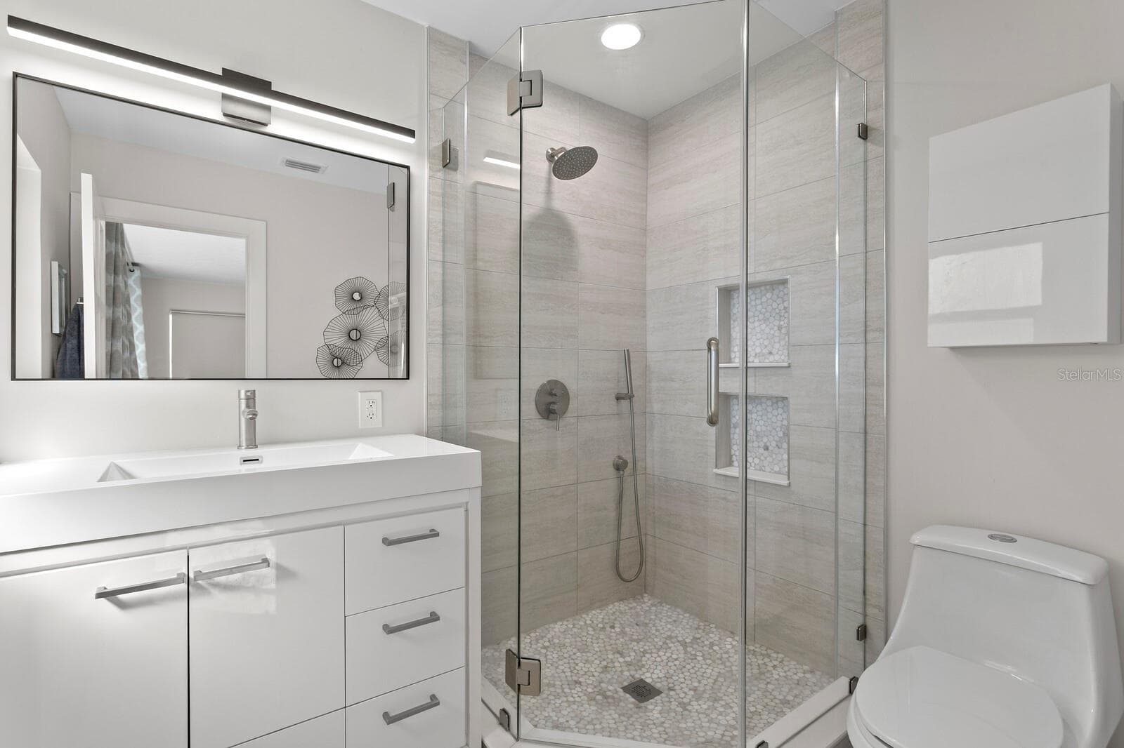 Single Family Residence at 17127 RAINBOW TER, ODESSA, photo 9 of 96