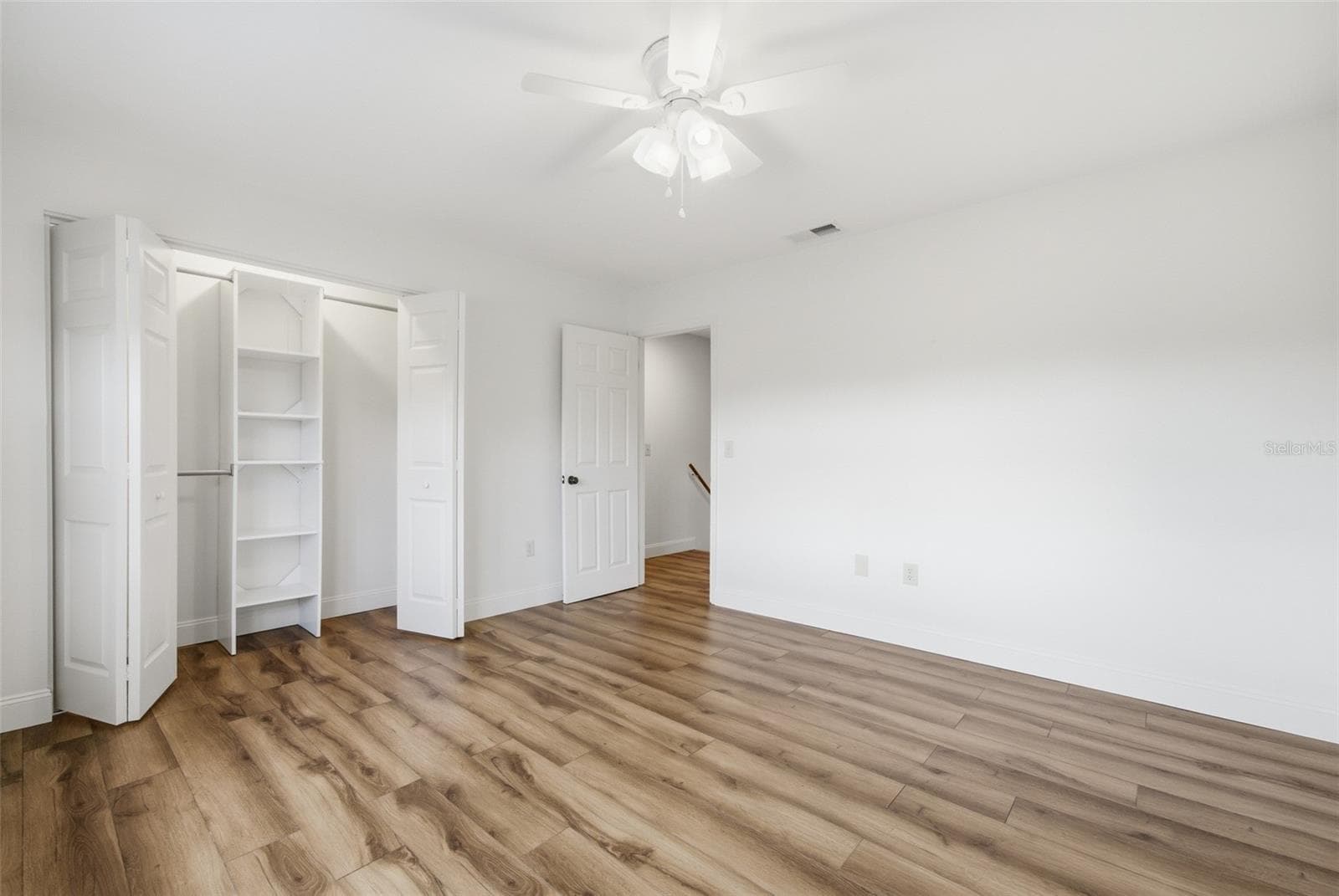 Condominium at 1920 E EDGEWOOD DR #E4, LAKELAND, photo 11 of 32