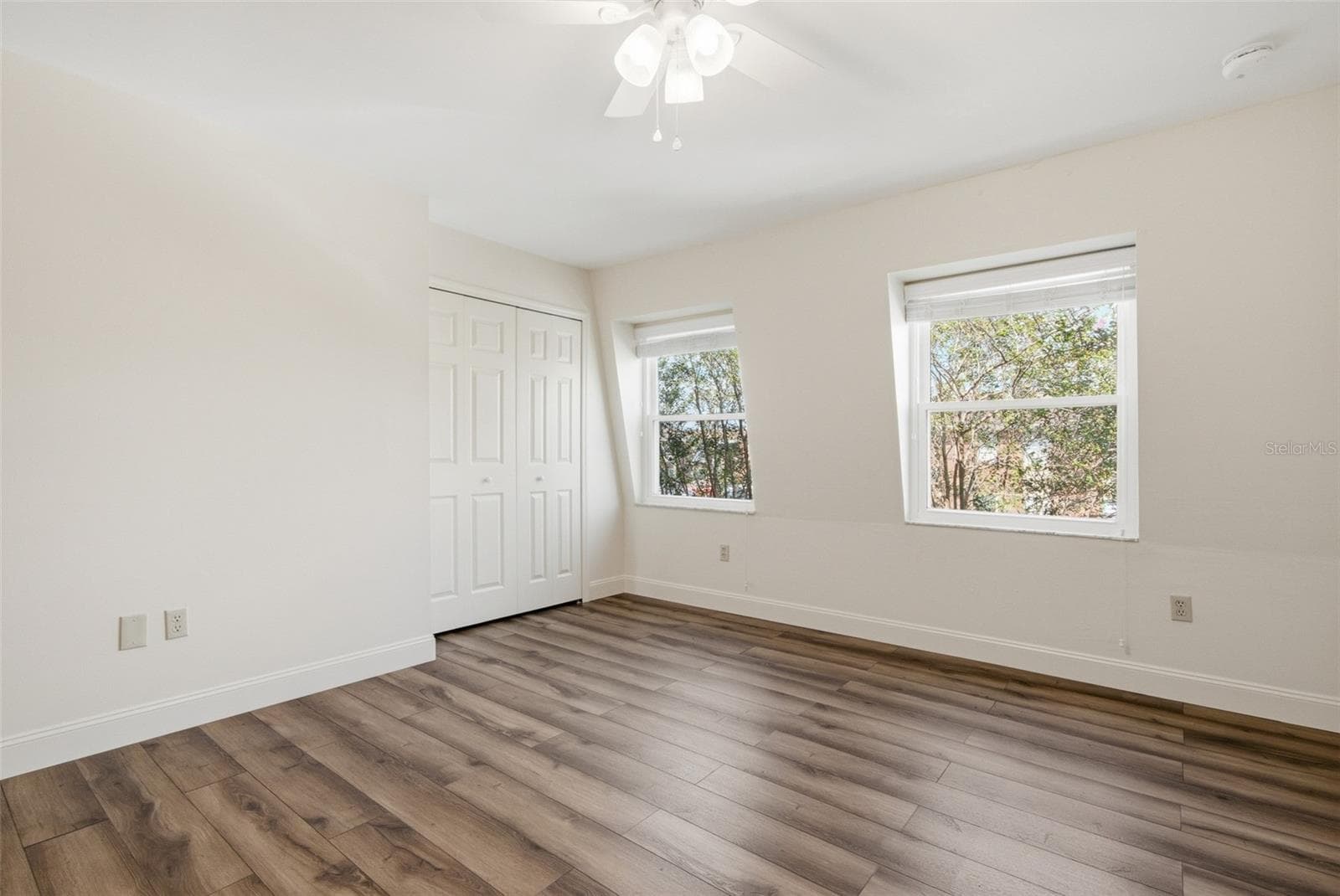 Condominium at 1920 E EDGEWOOD DR #E4, LAKELAND, photo 18 of 32