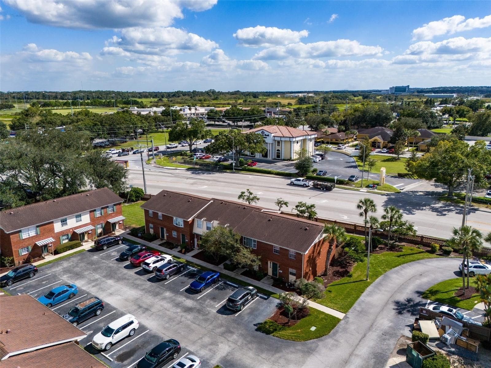 Condominium at 1920 E EDGEWOOD DR #E4, LAKELAND, photo 29 of 32