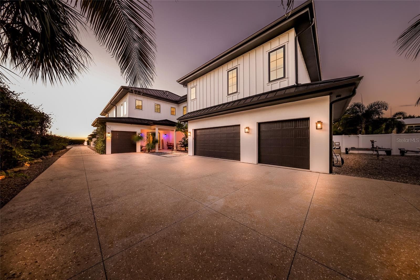 1707 PALMA SOLA BLVD