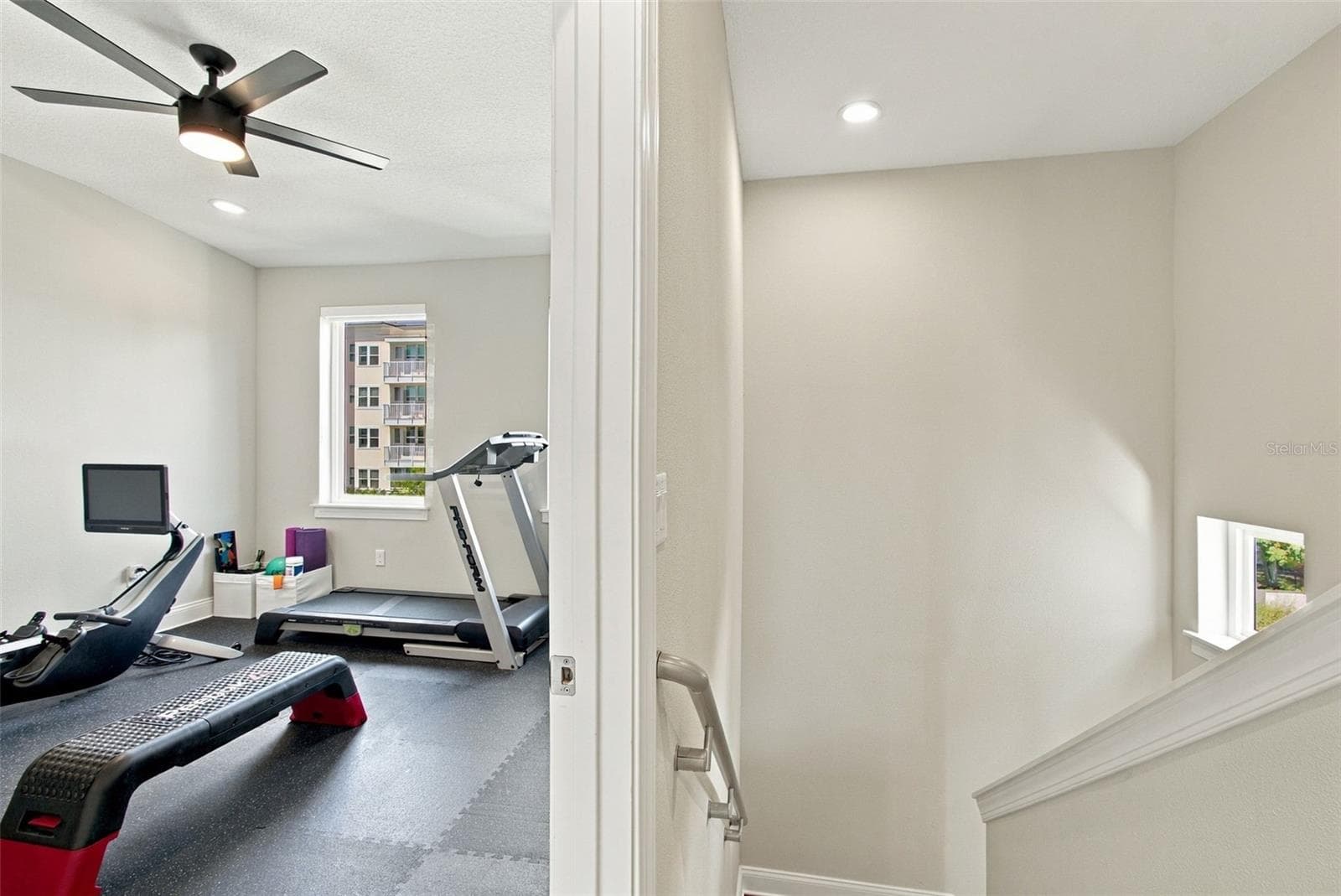 Townhouse at 4719 LEGACY PARK DR, TAMPA, photo 28 of 45