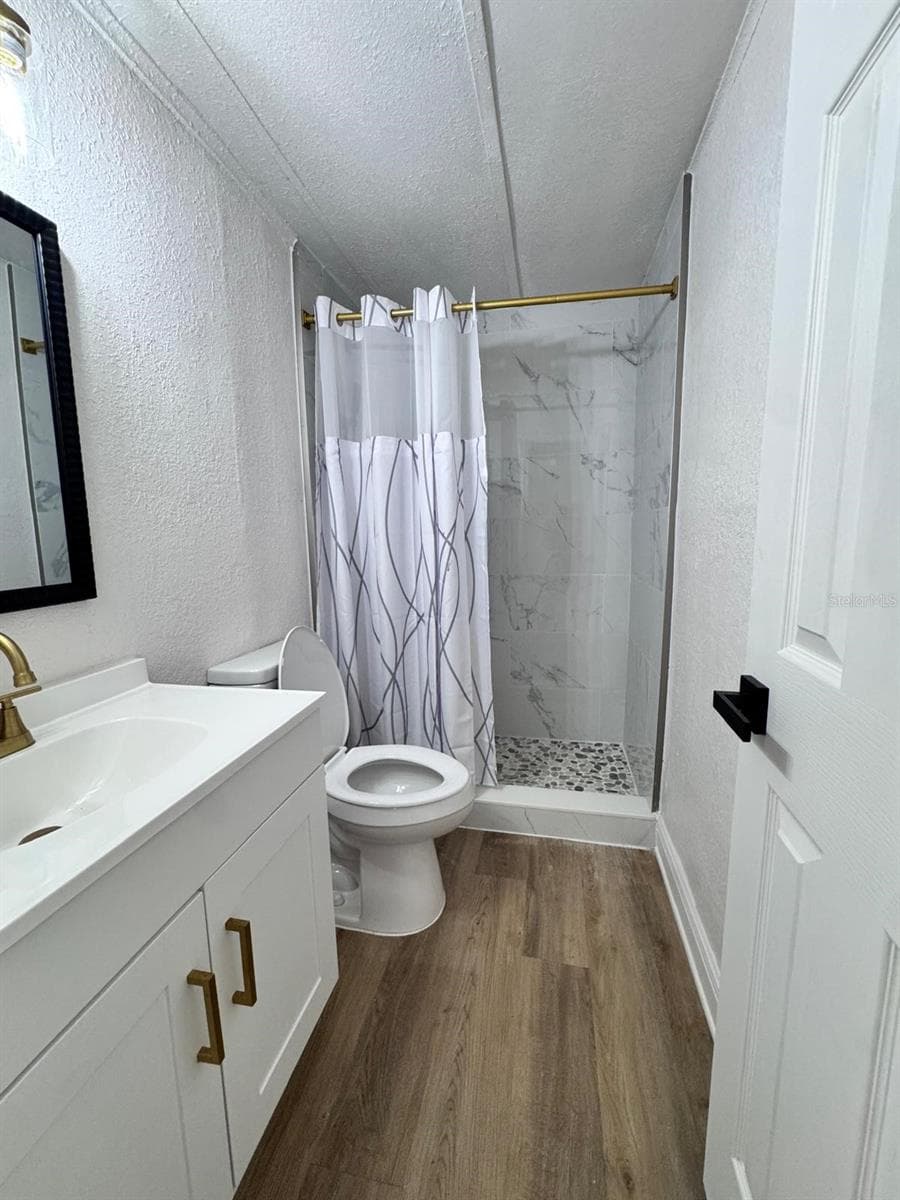 Manufactured Home at 116 2ND ST, DAVENPORT, photo 26 of 36