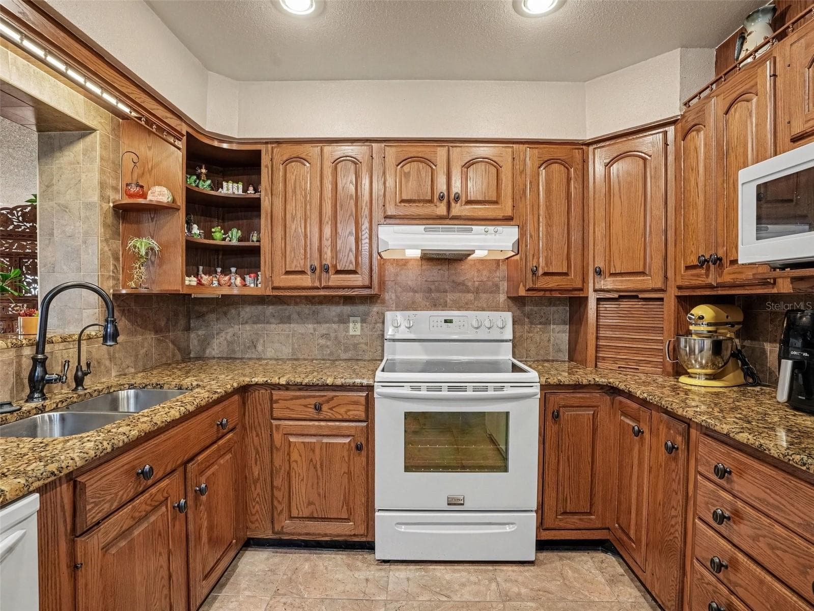 Single Family Residence at 1208 PLEASANT PL, LAKELAND, photo 17 of 31