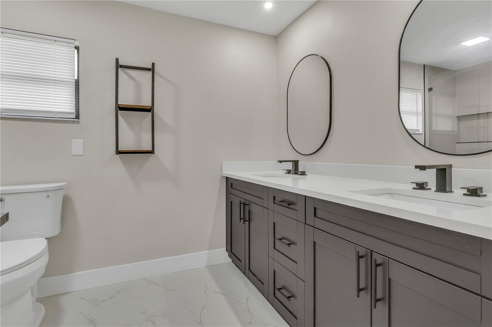 Single Family Residence at 10106 LAKEVIEW DR, NEW PORT RICHEY, photo 22 of 43