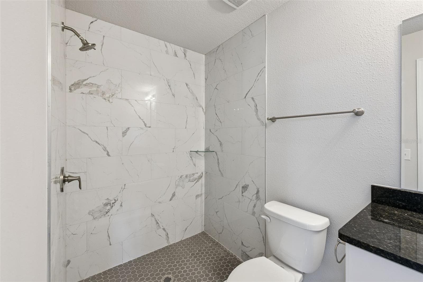Single Family Residence at 103 N CAPE TER, INVERNESS, photo 20 of 38