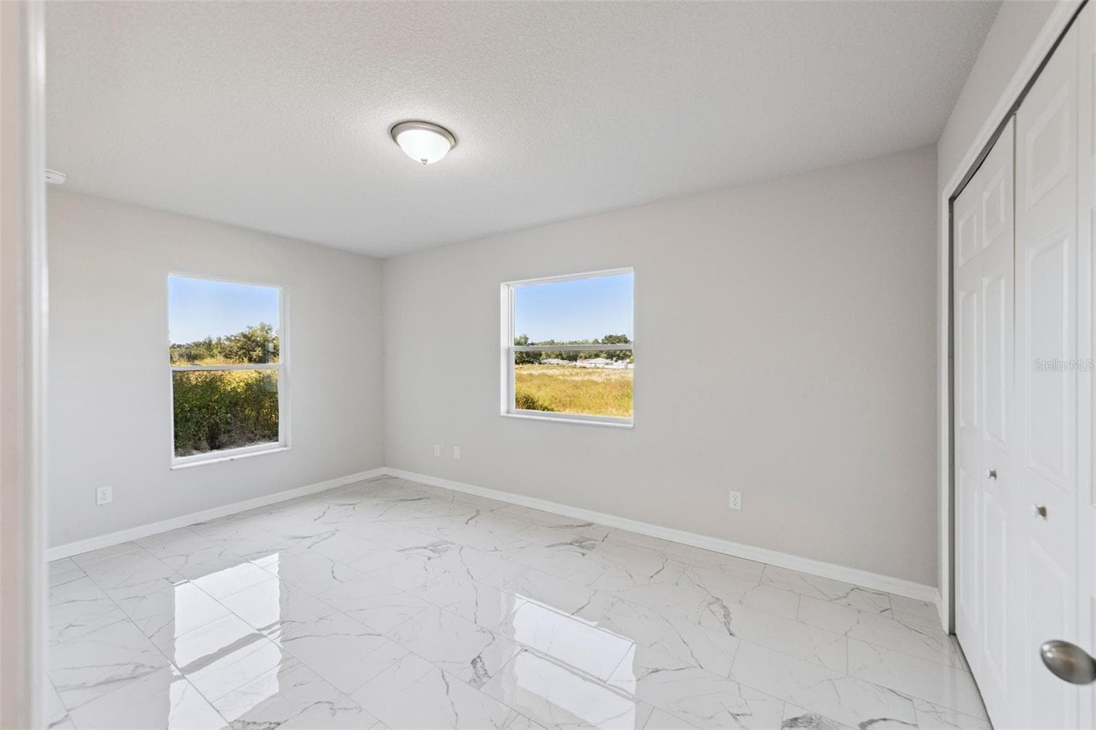 Single Family Residence at 103 N CAPE TER, INVERNESS, photo 27 of 38