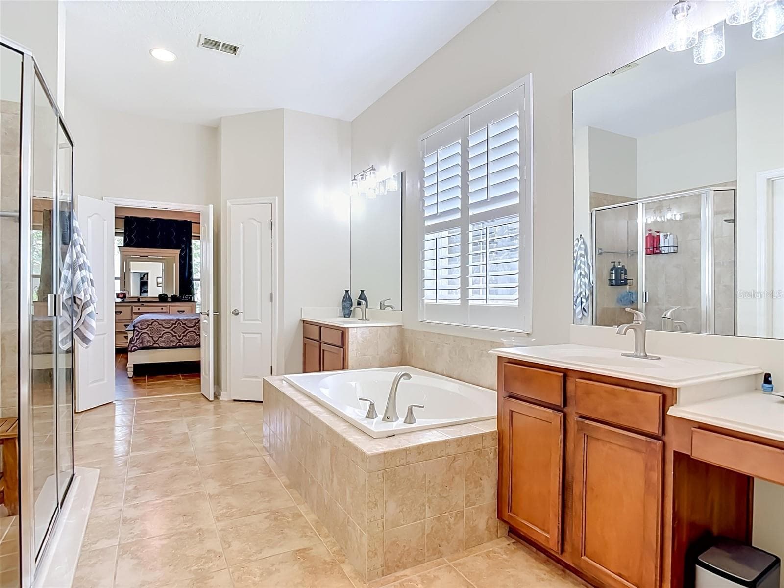 Single Family Residence at 123 IVYDALE MANOR DR, DELAND, photo 32 of 55