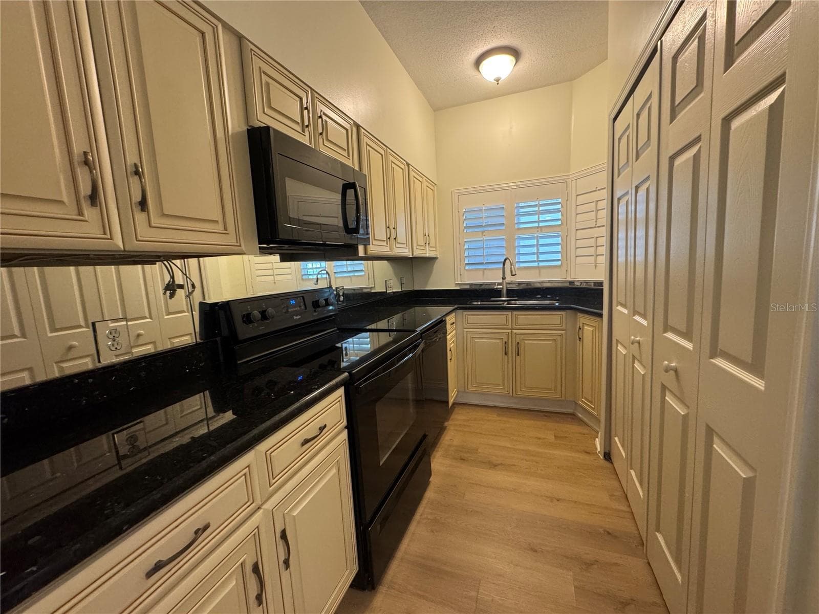 Condominium at 4240 CENTRAL SARASOTA PKWY #615, SARASOTA, photo 6 of 22