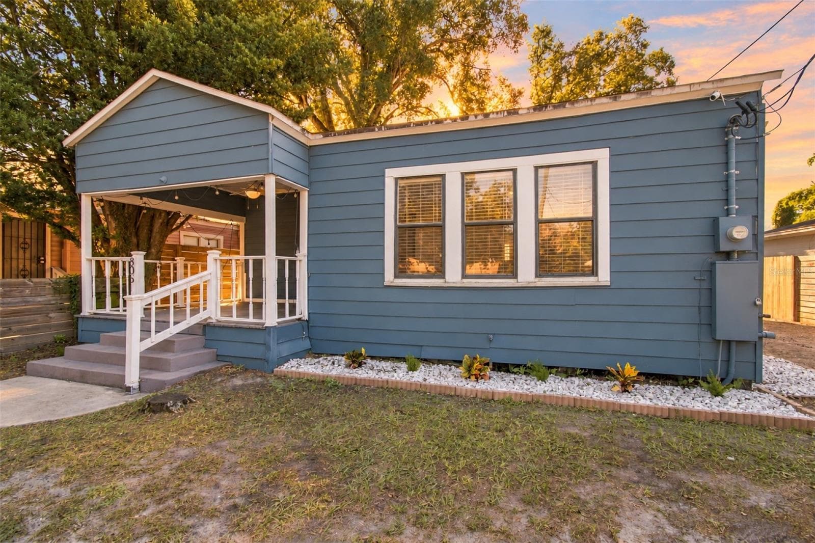 Single Family Residence at 805 E OSBORNE AVE, TAMPA, photo 3 of 45