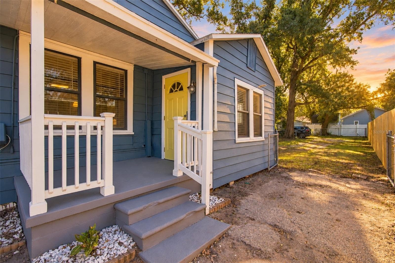 Single Family Residence at 805 E OSBORNE AVE, TAMPA, photo 8 of 45