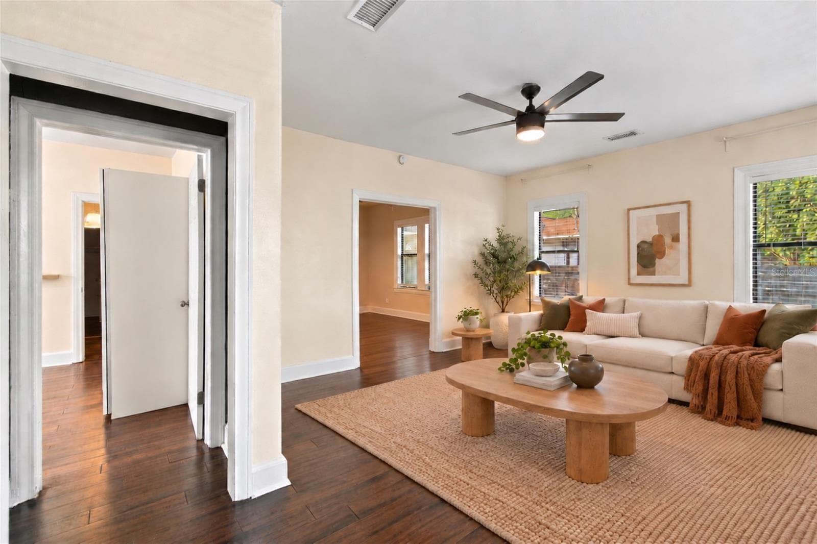 Single Family Residence at 805 E OSBORNE AVE, TAMPA, photo 13 of 45