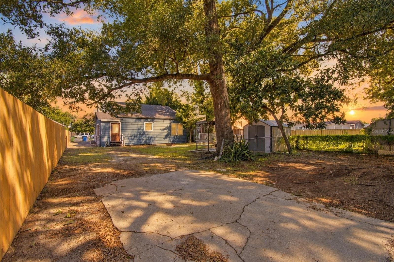 Single Family Residence at 805 E OSBORNE AVE, TAMPA, photo 35 of 45