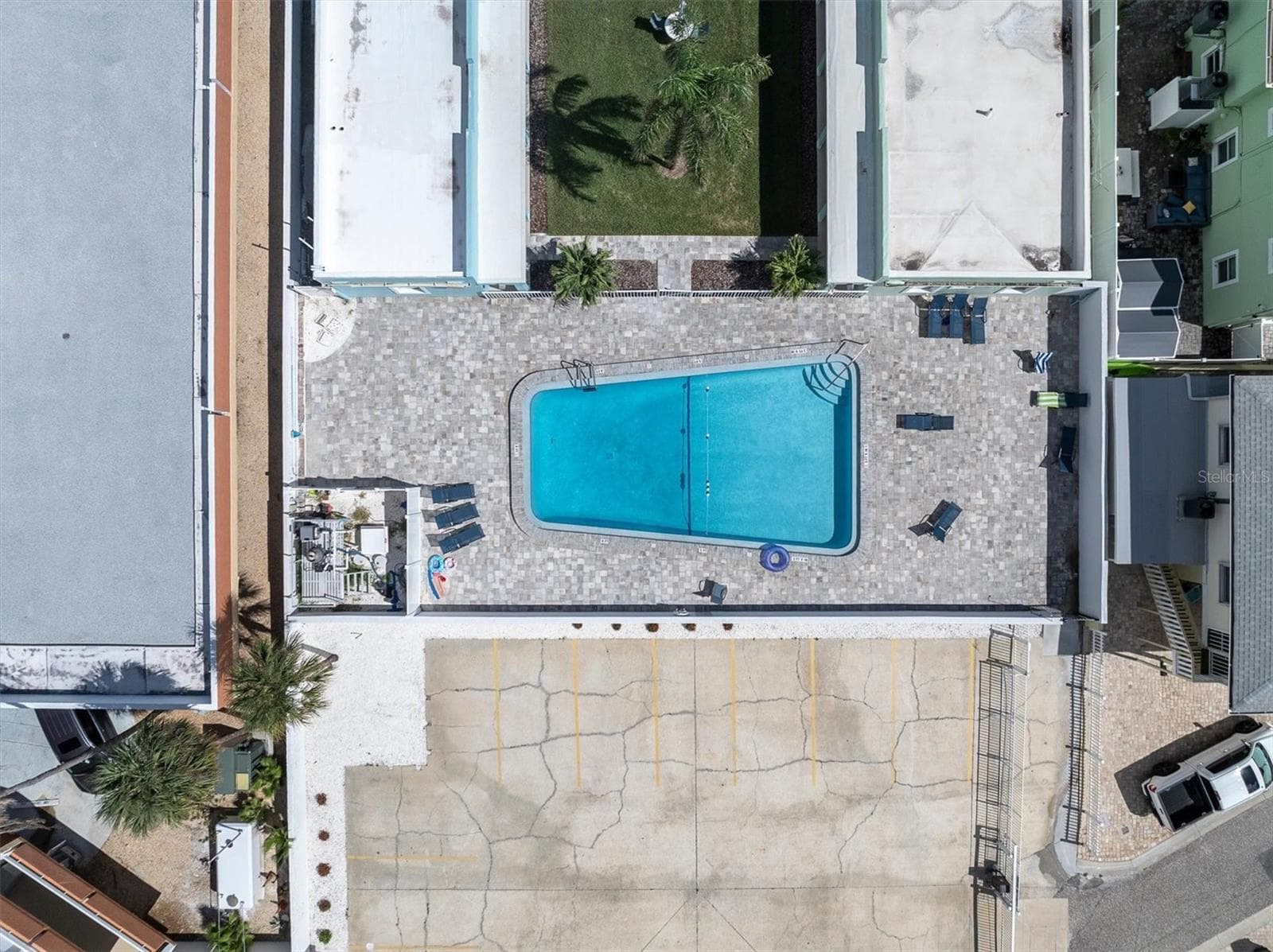 Heated pool - 17880 GULF BLVD #12, REDINGTON SHORES