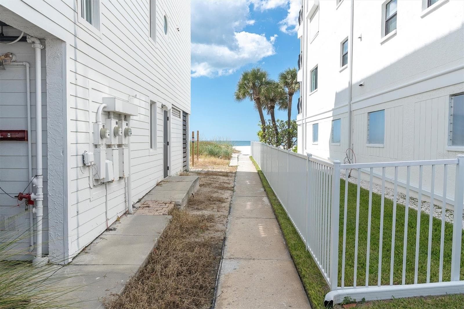 Walkway to sand - 17880 GULF BLVD #12, REDINGTON SHORES