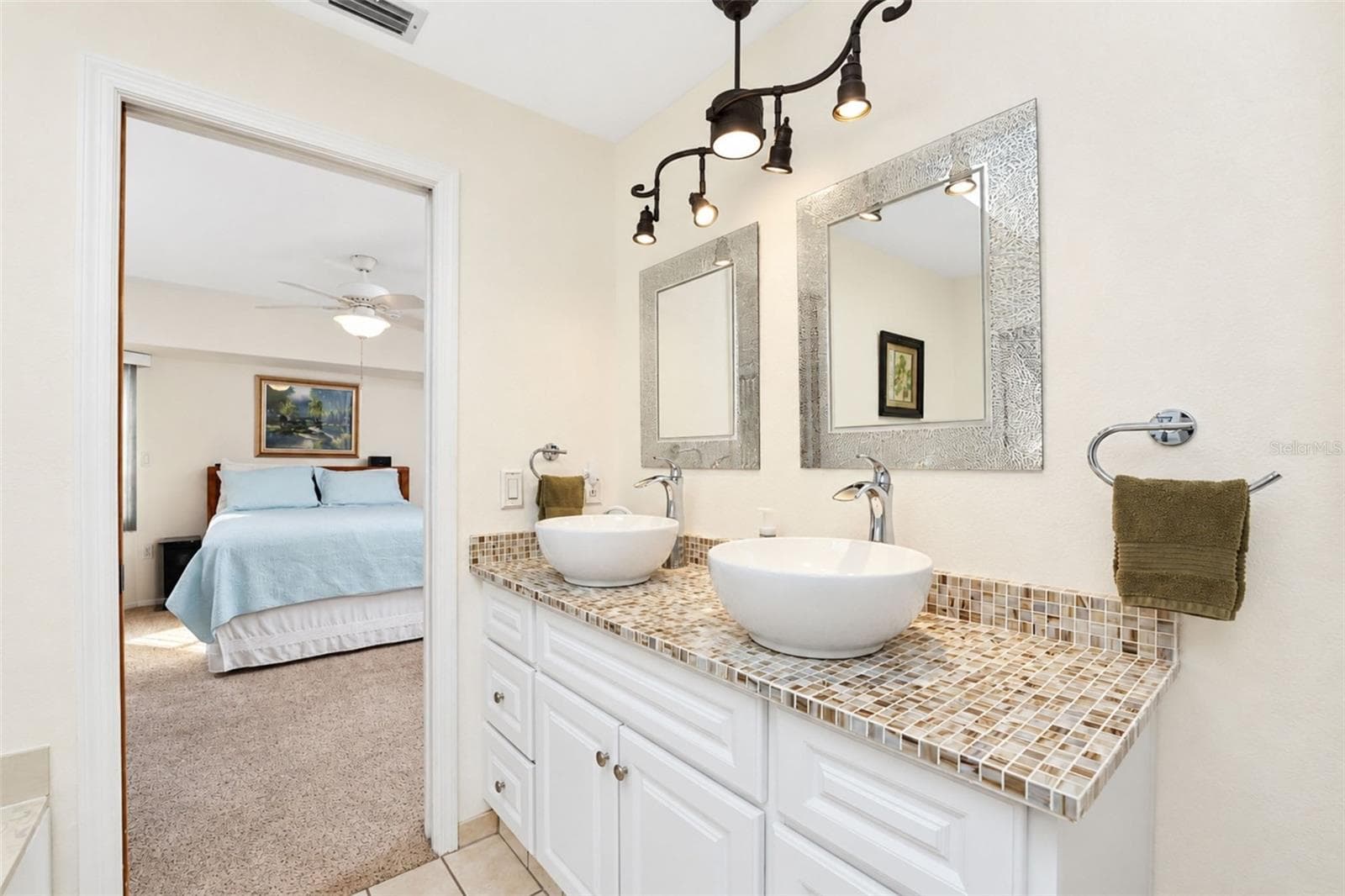 Single Family Residence at 18231 HOTTELET CIR, PORT CHARLOTTE, photo 33 of 72
