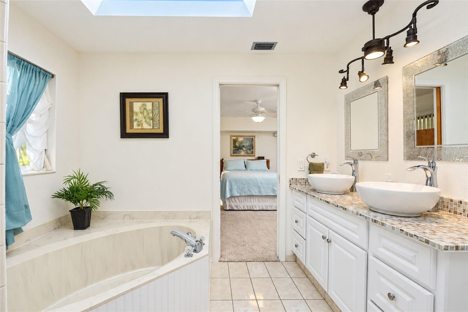 Single Family Residence at 18231 HOTTELET CIR, PORT CHARLOTTE, photo 36 of 72