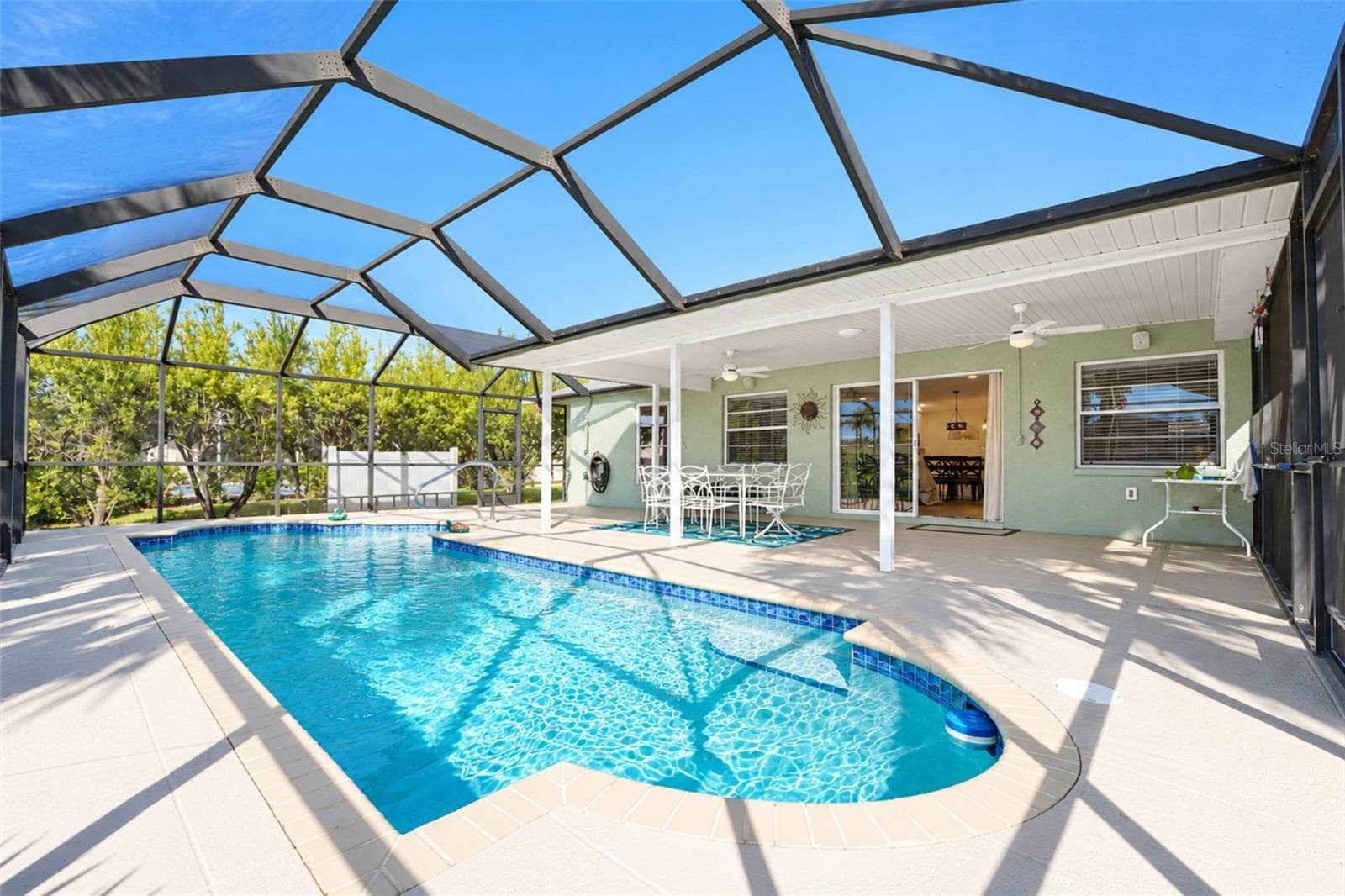 Single Family Residence at 18231 HOTTELET CIR, PORT CHARLOTTE, photo 54 of 72