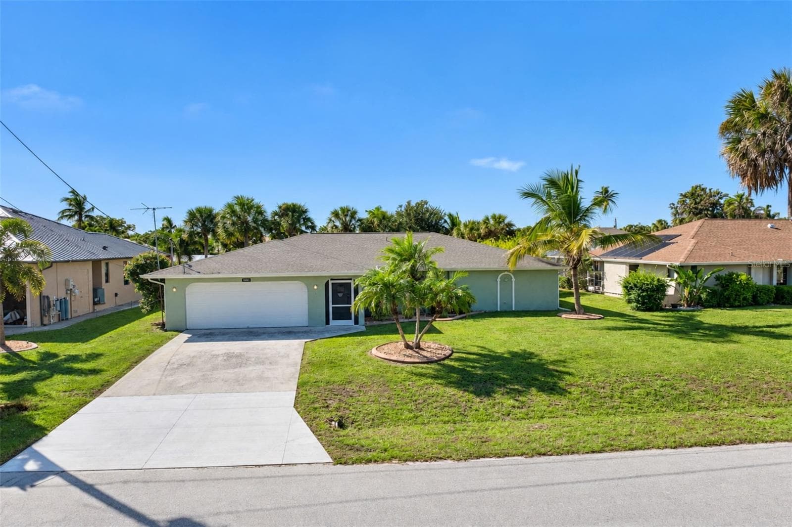Single Family Residence at 18231 HOTTELET CIR, PORT CHARLOTTE, photo 65 of 72